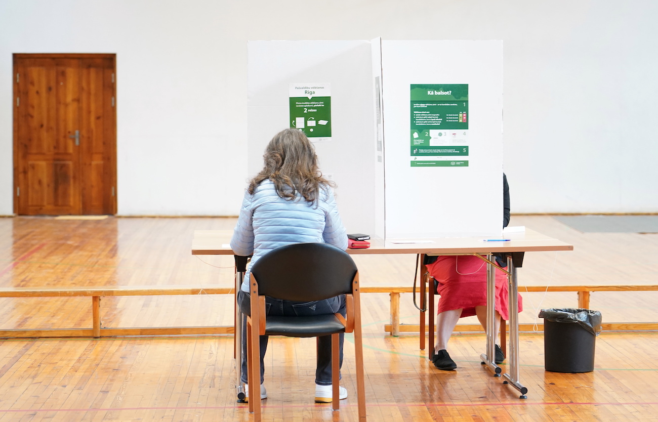 Over 16% of eligible voters in Latvia cast ballots during early municipal elections voting