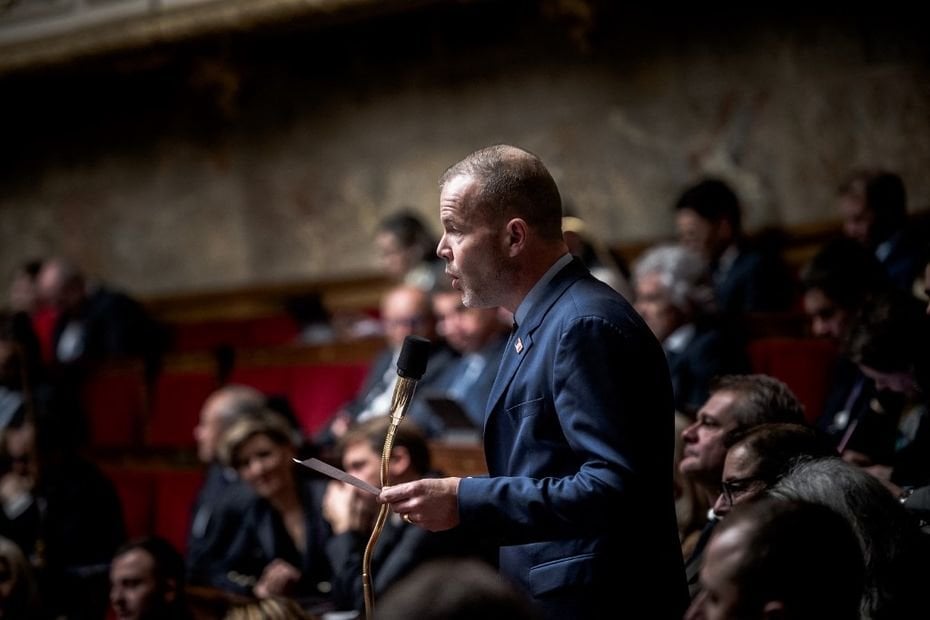 Un député RN de l'Aisne et un collaborateur parlementaire identifiés dans un groupe Facebook raciste, antisémite et islamophobe