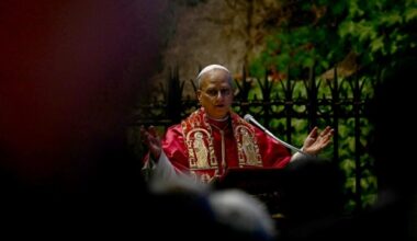 Rosary has Christological heart, says Pope Leo concluding Mary’s month