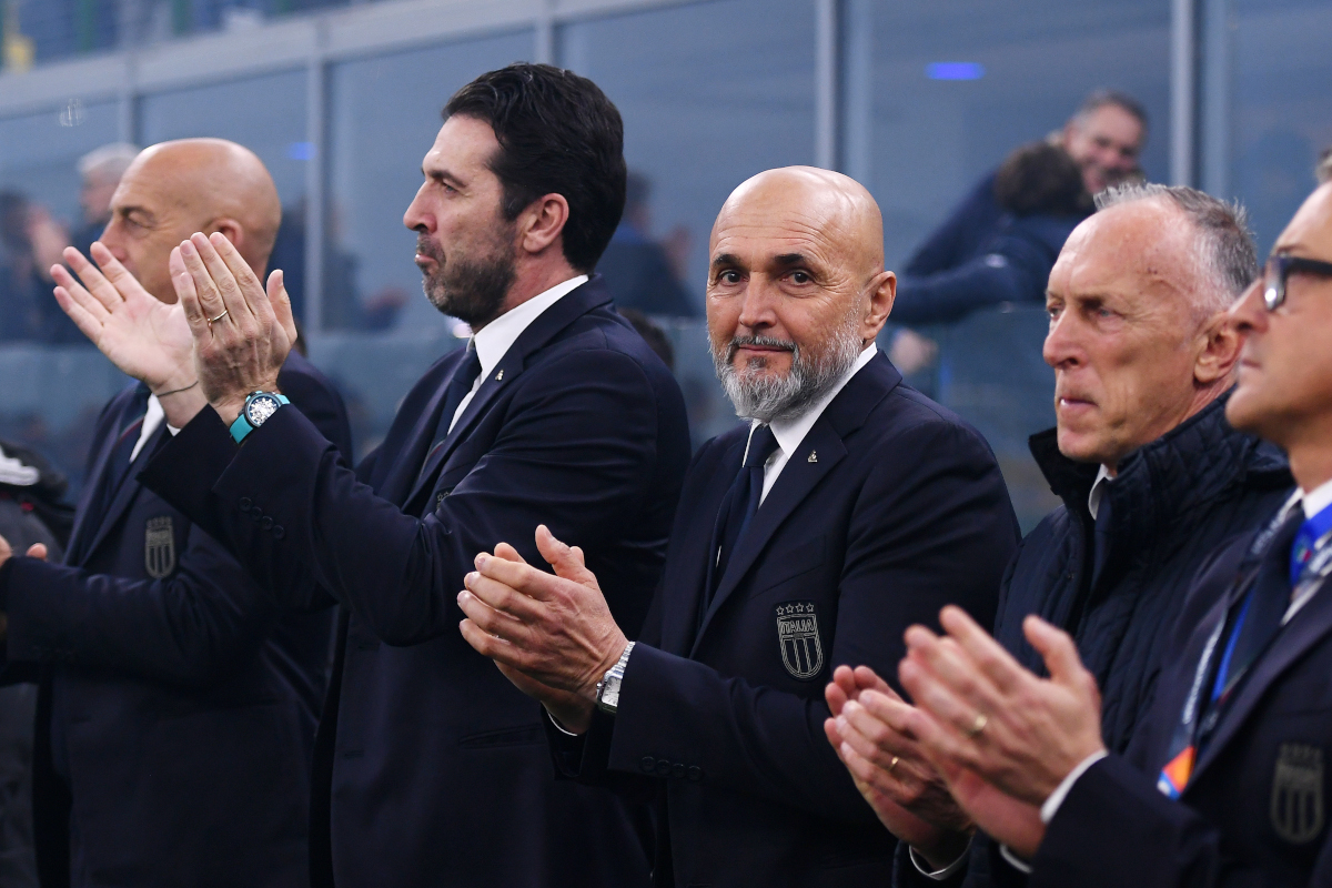 MILAN, ITALY - MARCH 20: Luciano Spalletti, Head Coach of Italy, applauds prior to the UEFA Nations League quarterfinal leg one match between Italy and Germany at Stadio San Siro on March 20, 2025 in Milan, Italy. (Photo by Alessandro Sabattini/Getty Images)