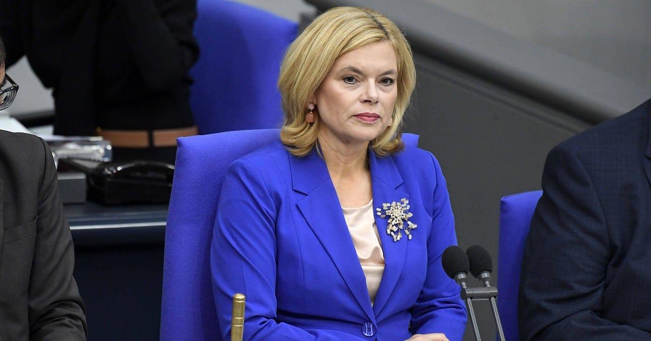 Klöckners CSD-Verbot für Regenbogen-Netzwerk des Bundestages stößt auf Unverständnis
