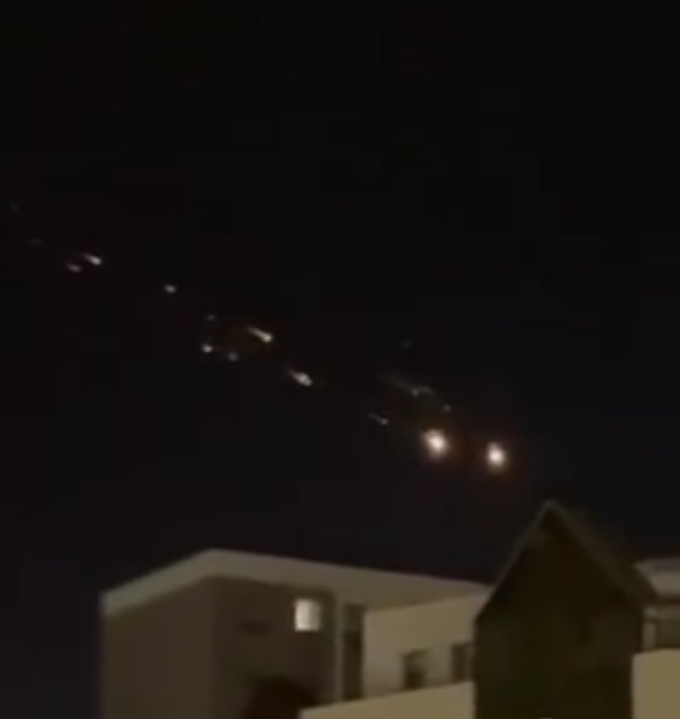 Russian civilians filmed a possible failed "Oreshnik" launch all over the country. 05.06.2025