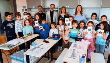 Greek Australians donate audiobooks to schools in Greece – The Greek Herald
