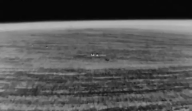 NSFW: Ukrainian 59th Assault Brigade took out 3 Russian soldiers trying to cross an open field during the night. Their anti-drone coats didn't help them. Pokrovsk direction. 23.06.2025