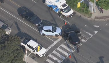 Toronto jewelry store robbery: 5 suspects sought