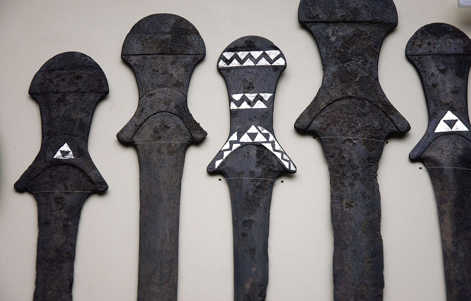 Forged 5,000 Years Ago: The World’s Oldest Swords Discovered at Arslantepe Mound, Türkiye