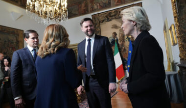 U.S. Secretary of State Marco Rubio (L), Vice President JD Vance (C), Italy’s Prime Minister Giorgia Meloni and European Commission President Ursula von der Leyen (R) meet at the Chigi Palace in Rome, on May 18, 2025.