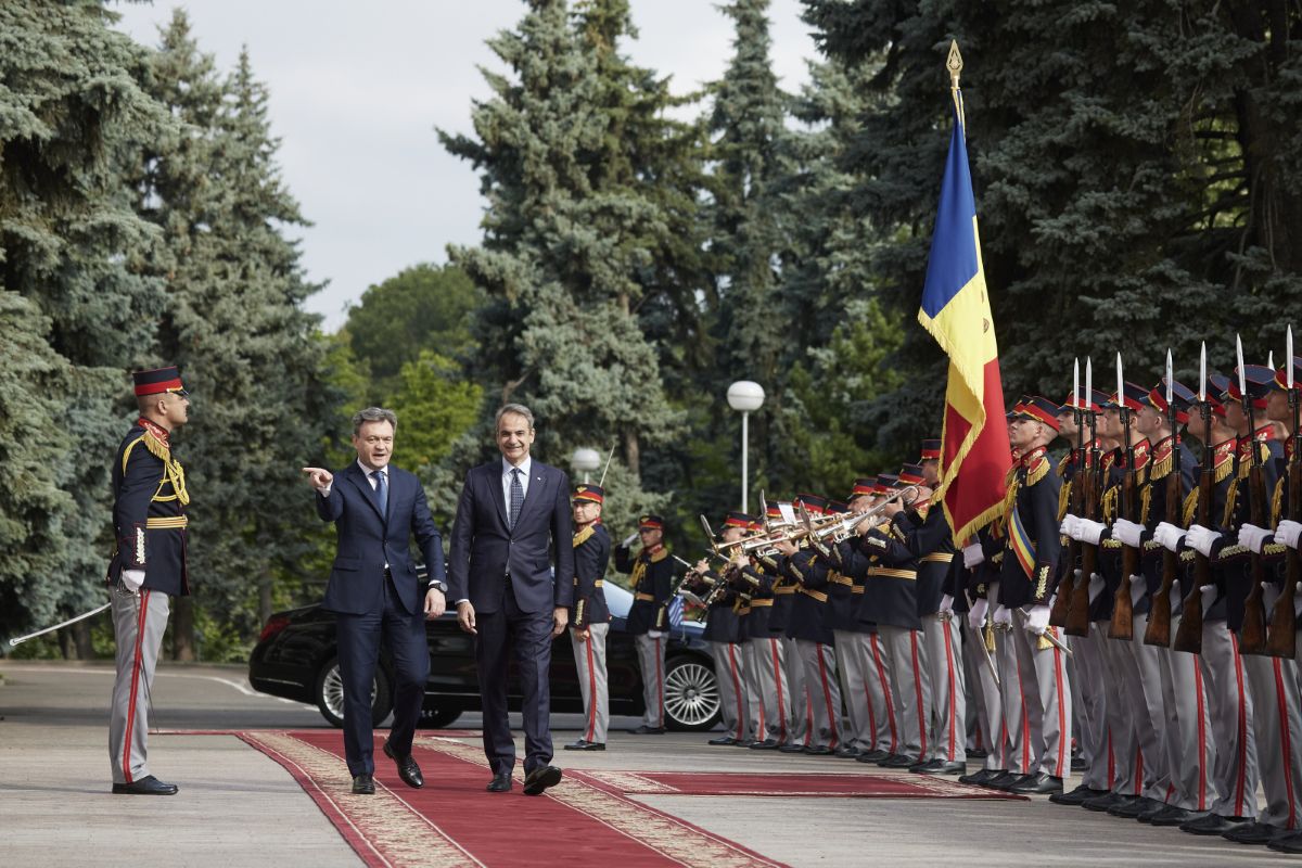 Mitsotakis From Odessa: Greece Will Continue to Back Ukraine