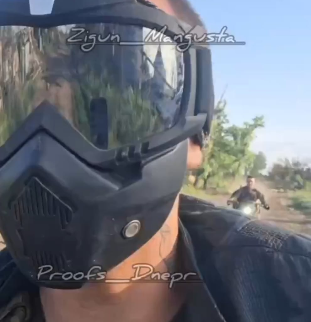 A Russian soldier filmed himself proudly driving a motorbike in Ukraine - only to find out that Ukrainian traffic stops are painful. June 2025 [Published 16.06.2025]