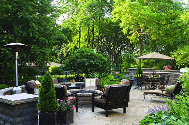 Must-have features when outfitting an outdoor living space