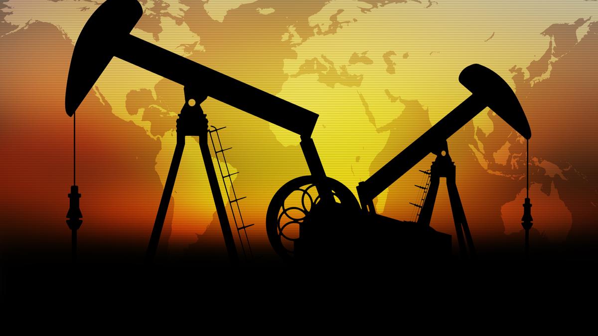 Crude oil futures rise amid escalating Russia-Ukraine tensions 