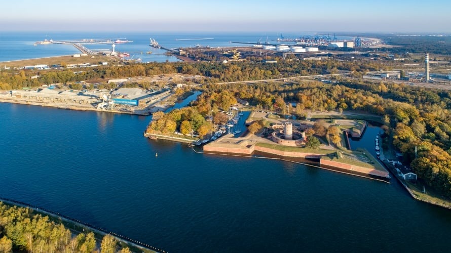 Poland’s FSRU project taking shape as onshore segment makes new inroads