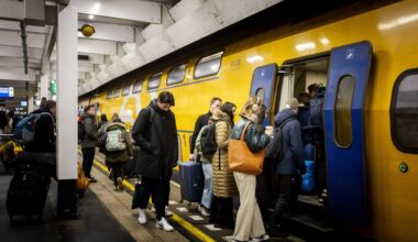 Veel kritiek op afschaffen jongerendagkaart, maar NS blijft bij besluit