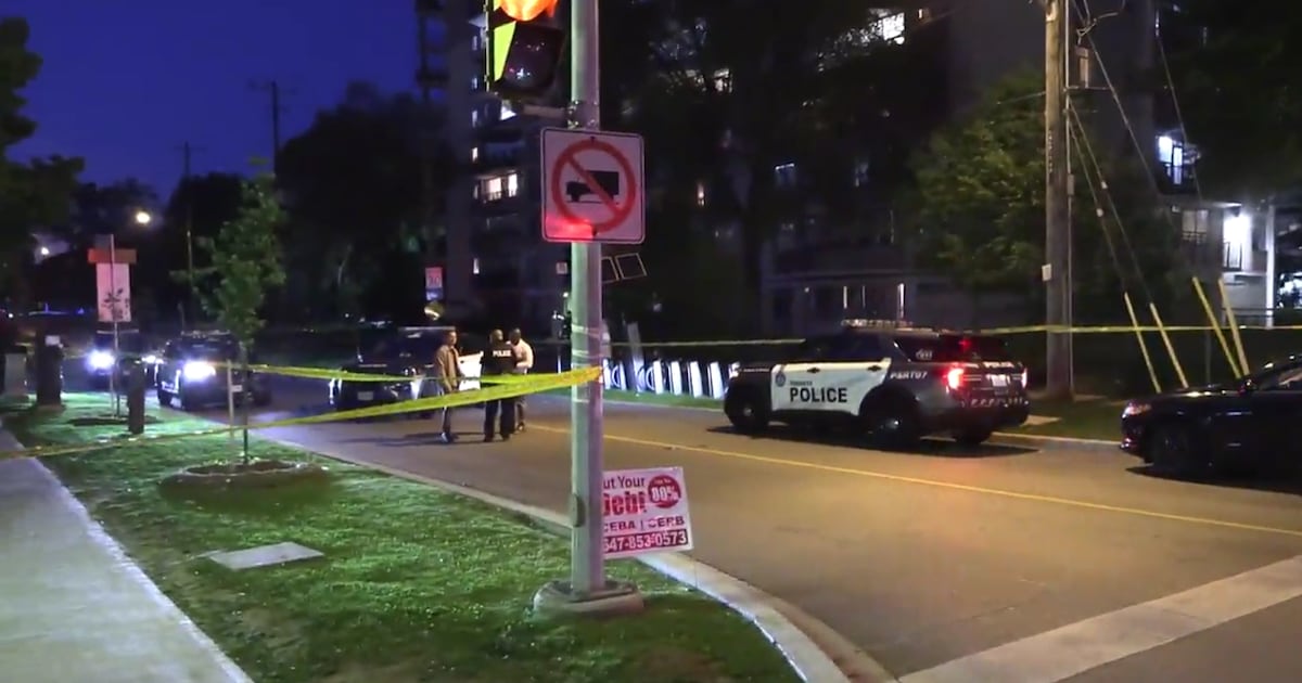Man critical after Scarborough shooting: paramedics