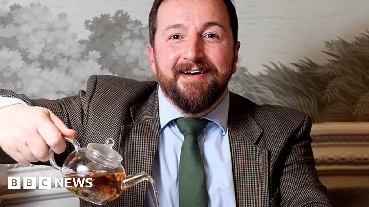 Fraudster jailed for selling fake 'Scottish-grown tea'