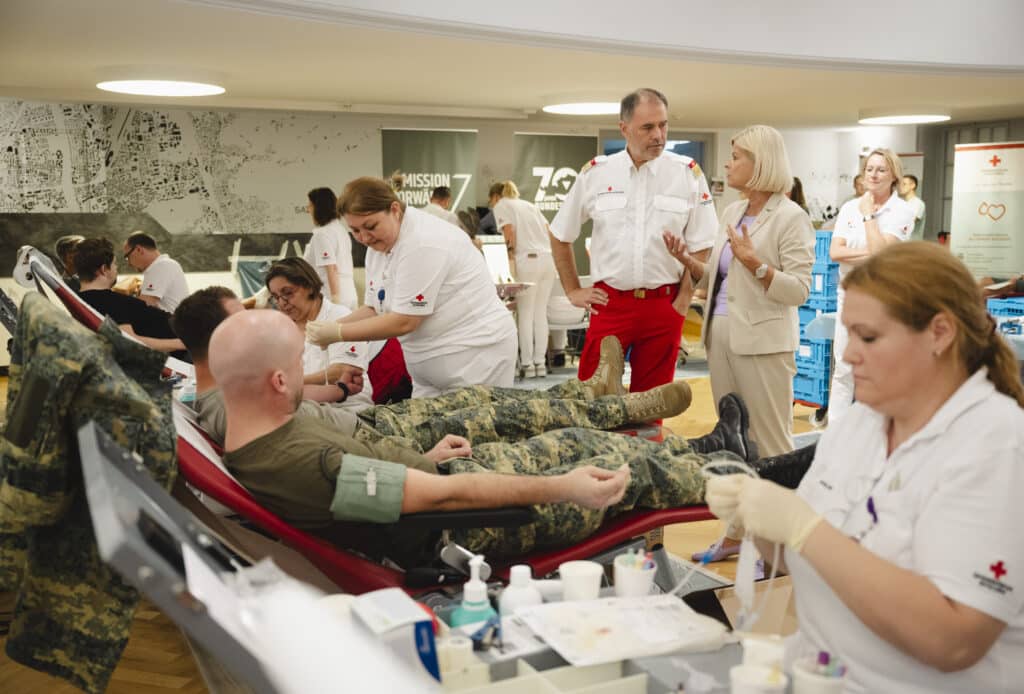 Gailtal Journal - Rotes Kreuz und Bundesheer schlagen Alarm: „Blutsituation in Österreich kritisch, spenden Sie jetzt!“