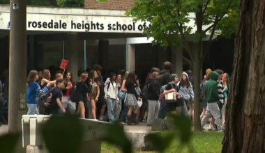 Hundreds of students protest TDSB decision to transfer principal