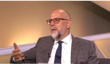 Kelemen Hunor: Aş lăsa cota unică la 10%, 16% pentru dividende şi 16% profit/ Aş creşte TVA-ul la 21%/ Aş lărgi baza de impozitare la CASS, fiindcă acolo sunt foarte mulţi exceptaţi şi aş tăia toate privilegiile