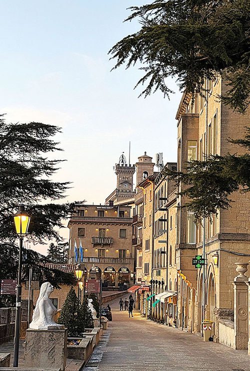 The main street entering the walled city with the Palazzo Pubblico in the background.