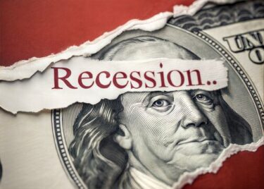 US economy at risk for recession