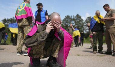 Ukraine repatriates 1,200 civilian, military remains