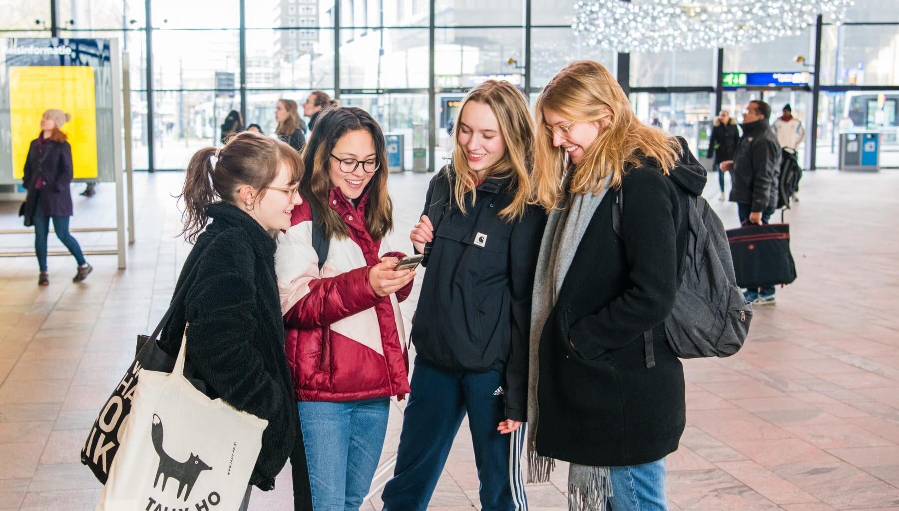 NS vervangt Jongerendagkaart door 40% korting voor jongeren in het dal
