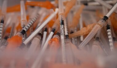 Albertans to start paying for COVID-19 vaccines after province changes immunization program - CTV News