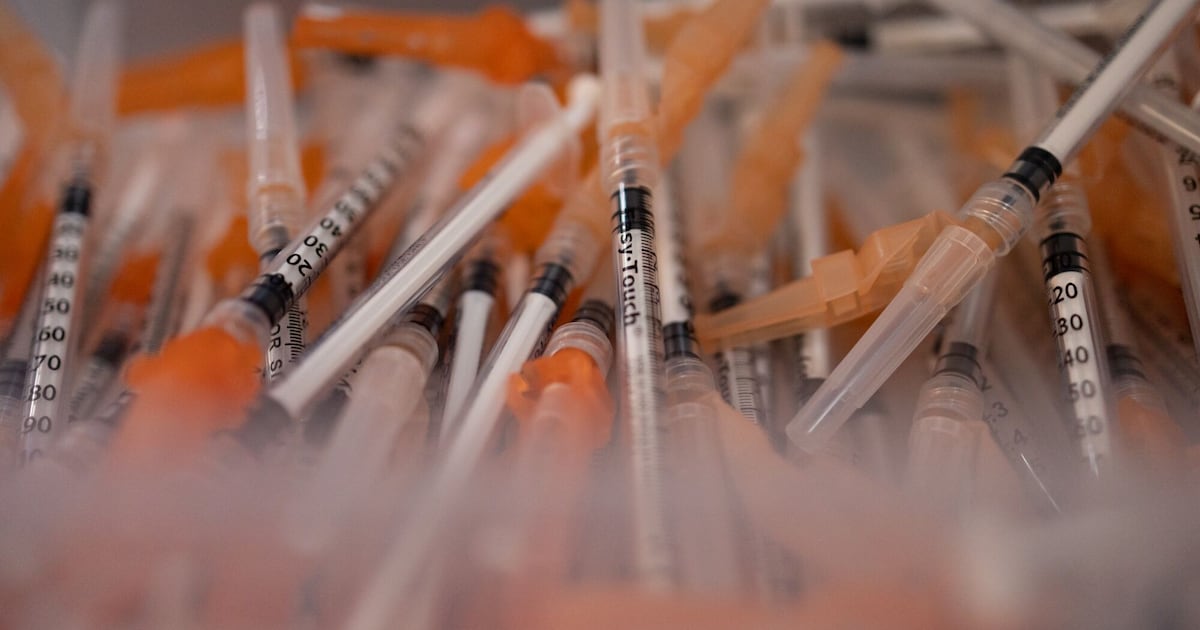 Albertans to start paying for COVID-19 vaccines after province changes immunization program - CTV News