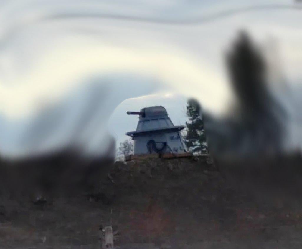 Russia Deploys Naval Guns as Fixed Firing Points