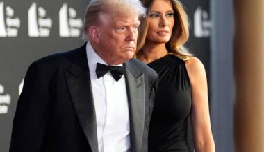 Les Misérables crowd BOO Donald Trump as President arrives for opening night