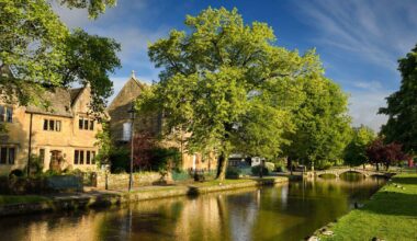 Family left fuming after seeing tourists eating from saucepans in quaint village