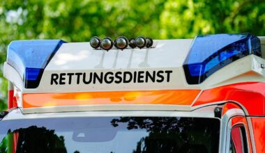 Fahrer festgenommen: Mann fährt in Passau mit Auto in Menschengruppe