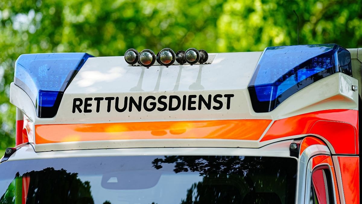 Fahrer festgenommen: Mann fährt in Passau mit Auto in Menschengruppe