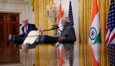 Trump hosts Pakistani army chief, disagrees with India over India-Pakistan war mediation