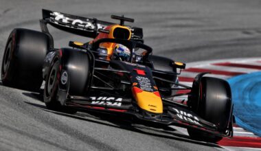 Red Bull adviseert 'scheidsrechter' FIA: "Doorspelen of teruggeven?"