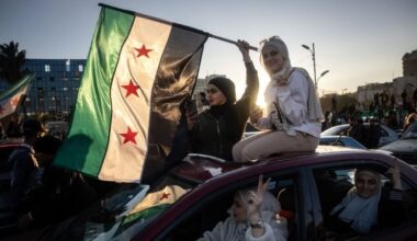 Syria orders women to cover up on beaches with conservative new dress code