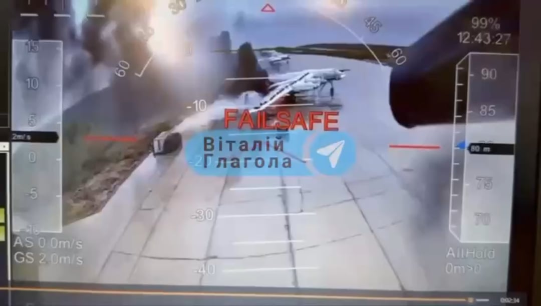 Ukrainian drone shows strikes on TU-95 bombers