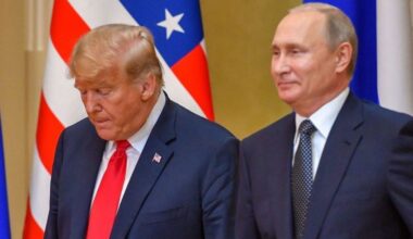 Trump Stalls Bipartisan Russia Sanctions Despite Pressure From Both Parties