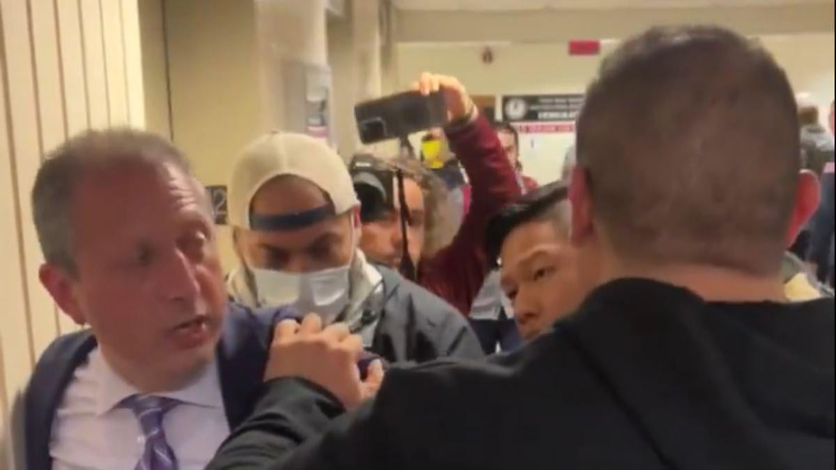 Vor laufender Kamera: Bürgermeisterkandidat in New York von ICE-Agenten festgenommen