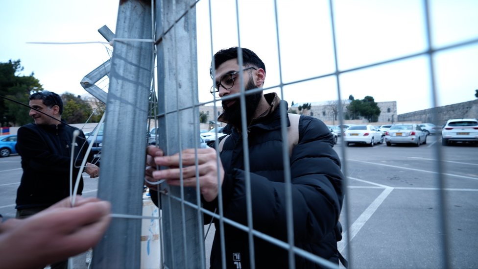 Jerusalem: Armenian Christians fight controversial land deal