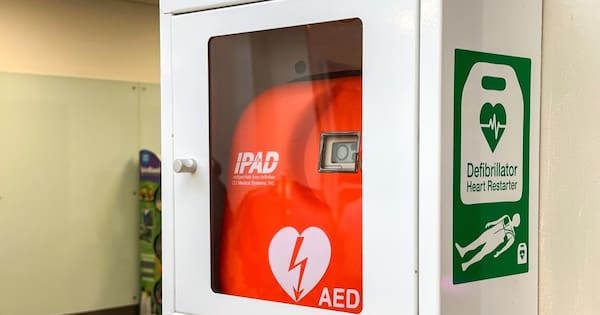 Man accused of stealing defibrillator amid North Shore spree