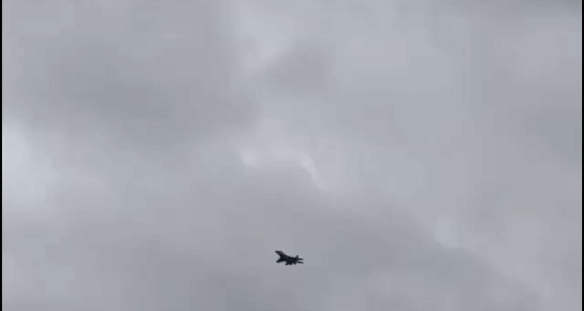 Here is powerful footage of Ukrainian aviation attacking Russian positions. The winged defenders of the Ukrainian sky are destroying the invaders who have come to Ukrainian territory.