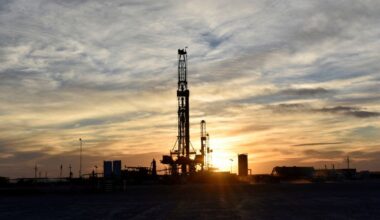 US oil/gas rig count falls for 6th week to 2021 lows, Baker Hughes says