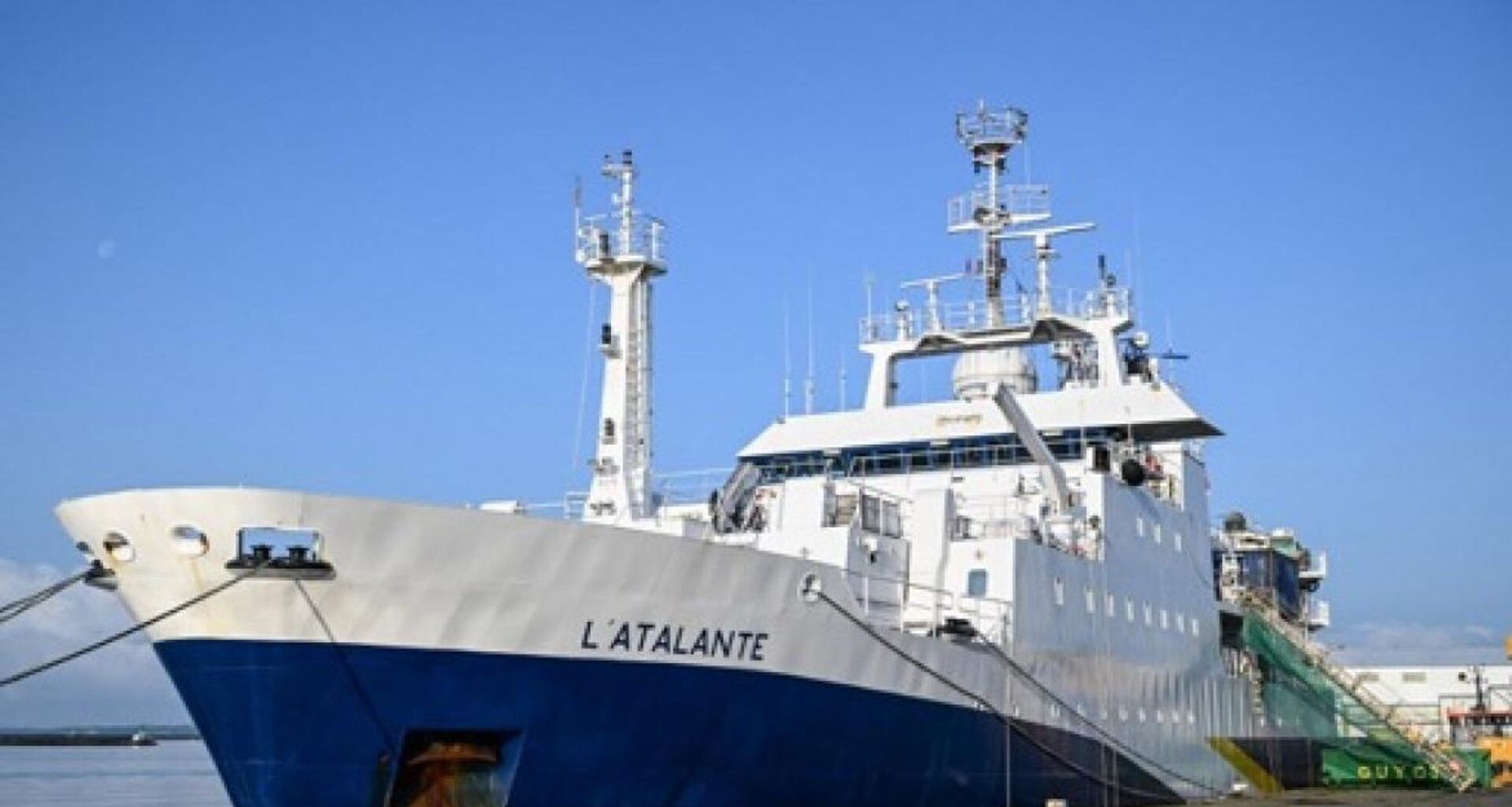 Plus d’un millier de barils de déchets radioactifs découverts dans l’océan Atlantique
