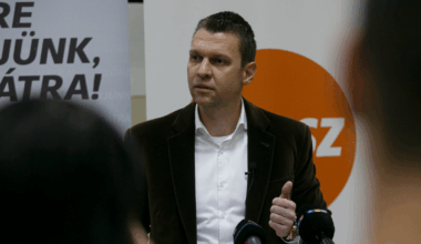 Menczer Tamás: Zelenszkij követeli Magyarország tönkretételét