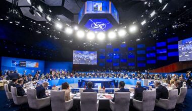 Le sommet de l'OTAN ouvre la voie à la guerre mondiale et à la dictature