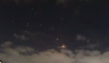 Footage of the massive ballistic missile engagement over Tel Aviv, Israel, moments ago with a few missiles getting through (June 16, 2025)
