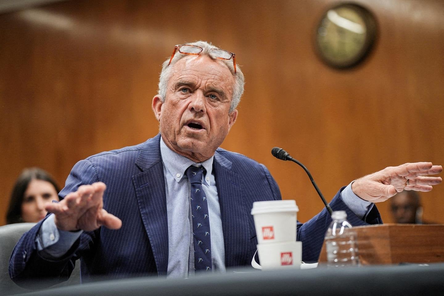 Le ministre de la santé américain, Robert F. Kennedy Jr, limoge tous les experts d’un comité sur les vaccins