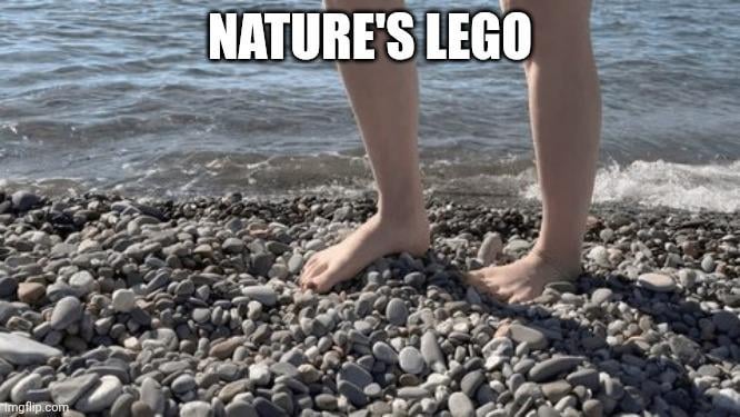 🦶😧