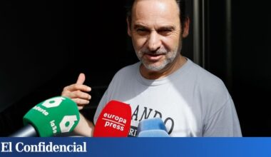 La UCO cazó a Ábalos con una modelo que intentó "ocultar un disco duro en el pantalón" durante el registro de su casa